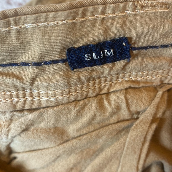 American Eagle Shorts - Picture 3 of 5